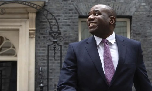 英國政壇釋放“重啟對華關(guān)系”信號，英媒稱英國外交大臣可能本周訪華（環(huán)球時(shí)報(bào)）